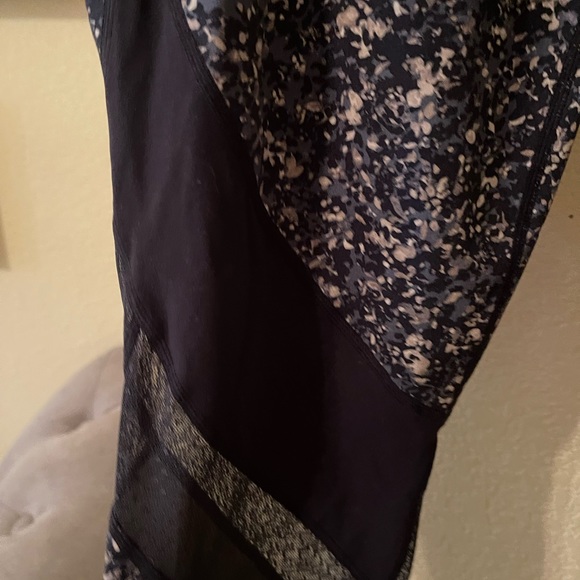 Athleta Womens work out capris blue size XL pre-owned - Picture 4 of 12